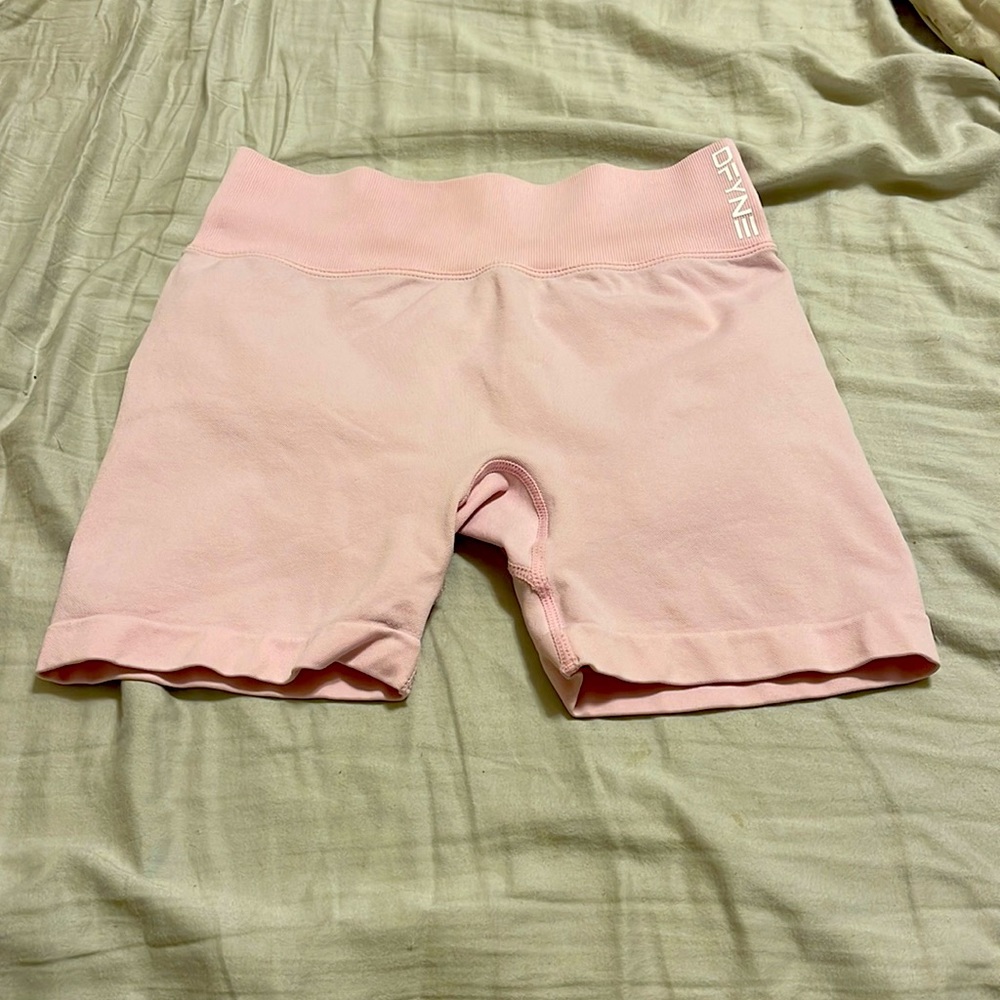 DFYNE Dynamic pink shorts, size small, barely worn like brand new